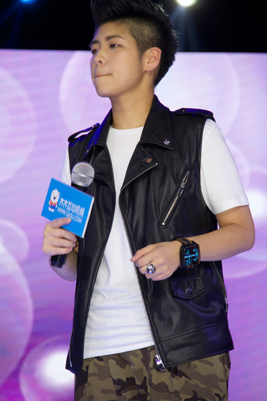 《齐齐音乐不断》打造Live互动秀 戴安娜耍双