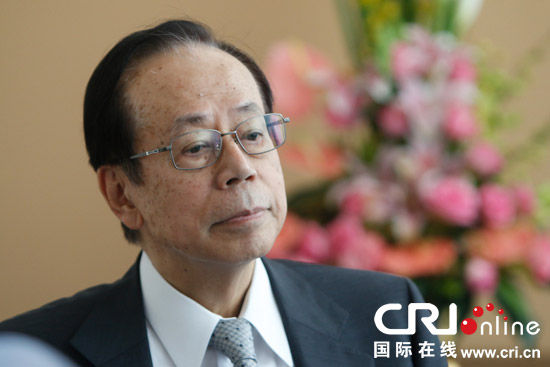 福田康夫10日在博鳌亚洲论坛上接受中国国际广播电台记者采访  摄影：黎萌