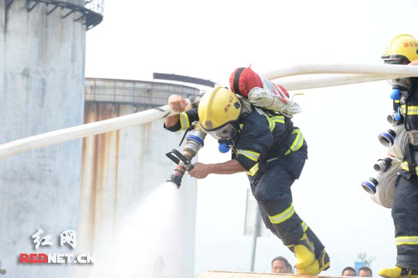 【首发】湖南消防实战化大比武 检验灭火救援能力