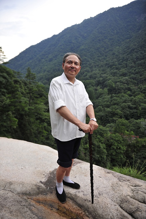 细节出真实,卢奇花心思塑造老年"邓小平"_电影要闻_娱乐频道