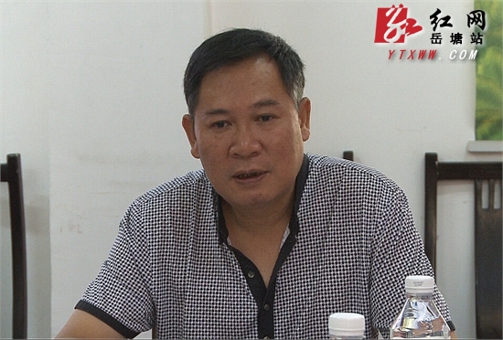 自我剖析敢亮丑 五里堆街道民主生活会“真枪实弹”