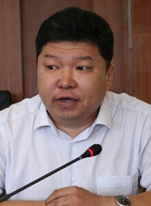 刘志彧任内蒙古民族大学党委书记 陈永胜任校长