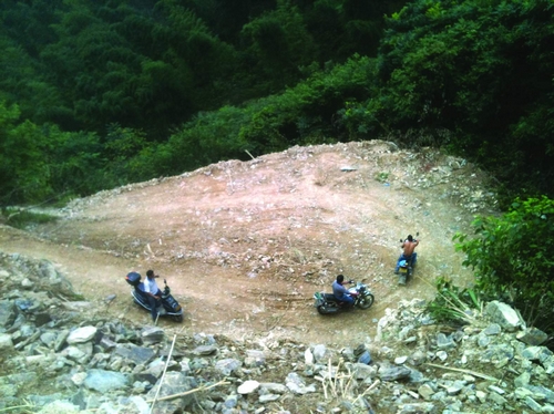 huangj1408272_nEO_IMG.jpg