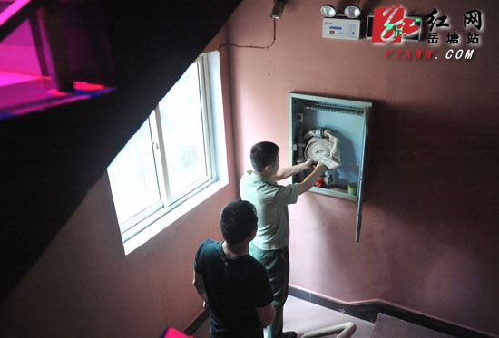 岳塘区开展娱乐场所专项督查 保障市民娱乐消费安全