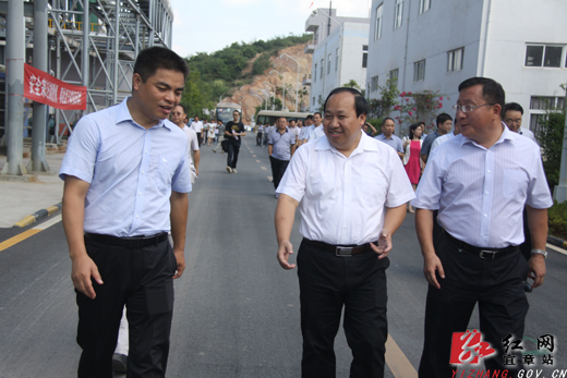 谭小兰)8月28日,桂阳县委书记廖桂生,县委副书记,县长庹登军率桂阳县