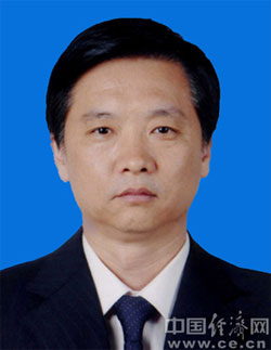 杨汭