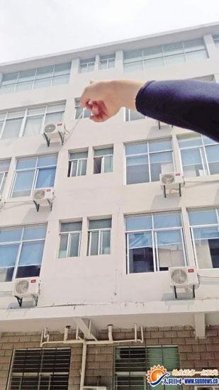 40岁女子医院4楼摔死初生侄孙:只为报复姐姐