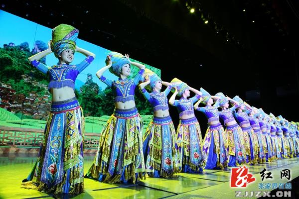 《烟雨张家界》一切为了游客举措深受导游、客人好评