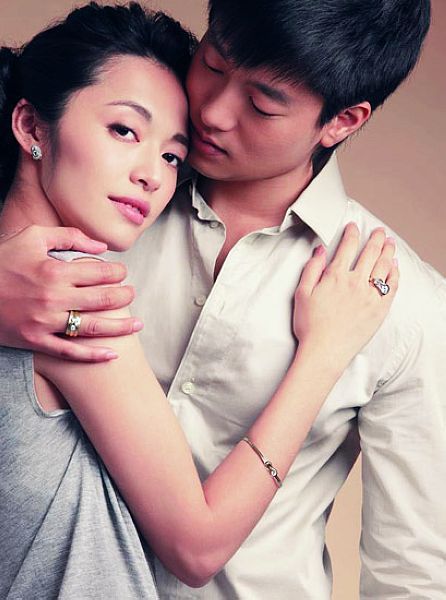 凌潇肃首回应姚晨出轨事件:一场杀戮 到此为止