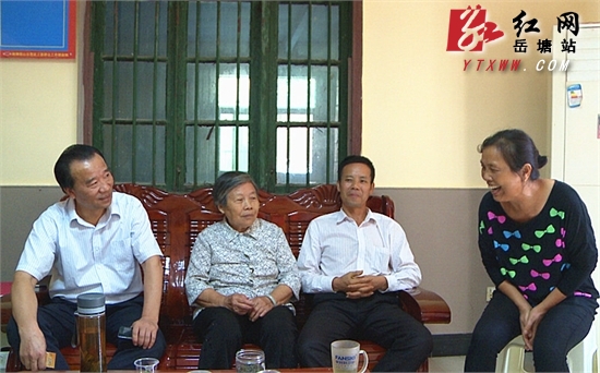 传播先进工作经验 岳塘区人大组织观摩易家湾镇人大代表工作室活动