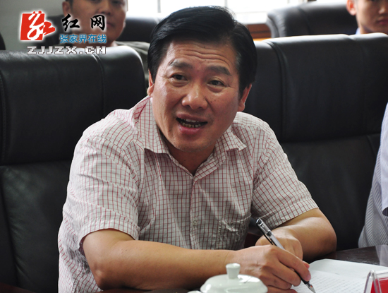 【警视窗】杜芳禄、刘绍建视察全市治安视频监控系统建设运行情况