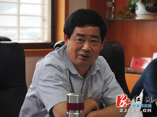 【警视窗】杜芳禄、刘绍建视察全市治安视频监控系统建设运行情况