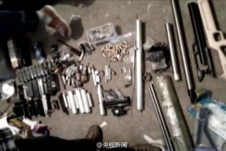 江苏徐州警方捣毁特大贩枪团伙 缴获万余件零件