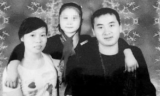 女教师跳江救起别人的孩子,自己的娃成孤儿。