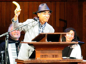 日本教授香蕉多滑获搞笑诺贝尔奖