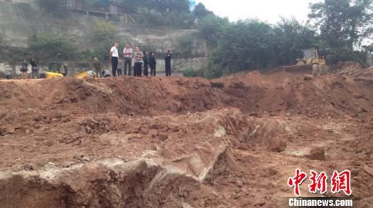 四川三台：发现魏晋崖墓群现“王母娘娘”符号