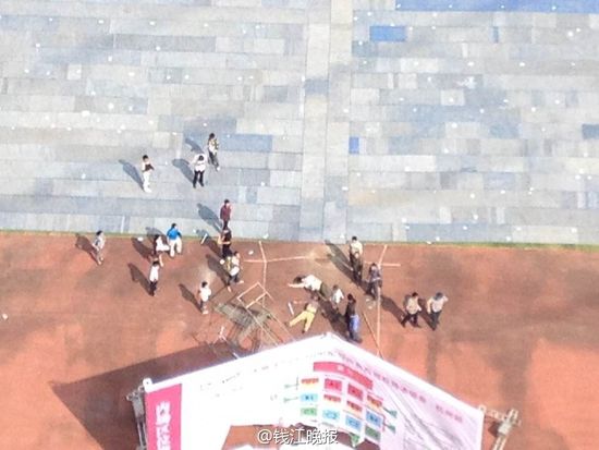 “中国好声音”杭州演唱会脚手架坍塌