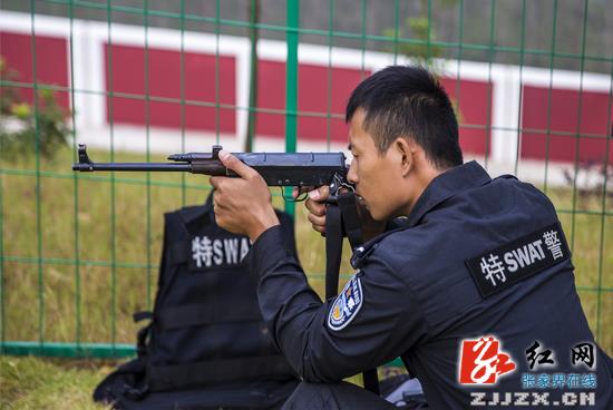 【警视窗】张家界市公安局特警代表队全省大比武获佳绩