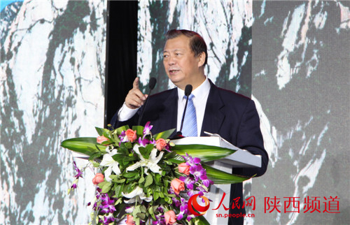原中国国家统计局总经济师、国务院参事室特邀研究员姚景源发表演讲。高岗/摄