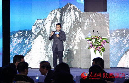 民建中央经济委员会副主任、独立经济学家马光远发表主题演讲。高岗/摄