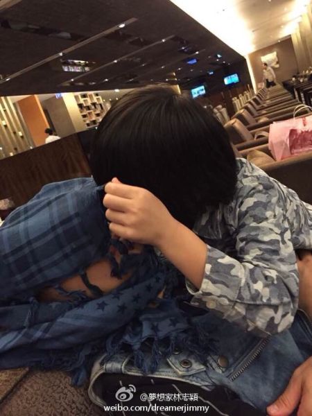 是在偷吻吗？
