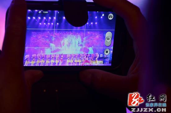 武陵源区旅游强劲上扬提前两月完成去年接待总量