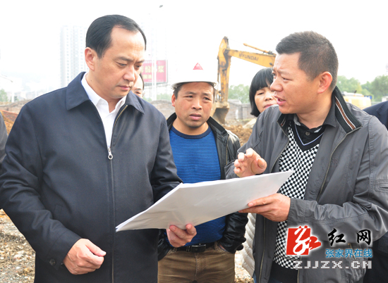 许显辉：要精益求精 让市博物馆经得住市民的检验