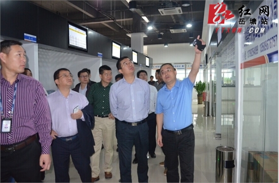 唐杰带队赴深圳考察电商产业