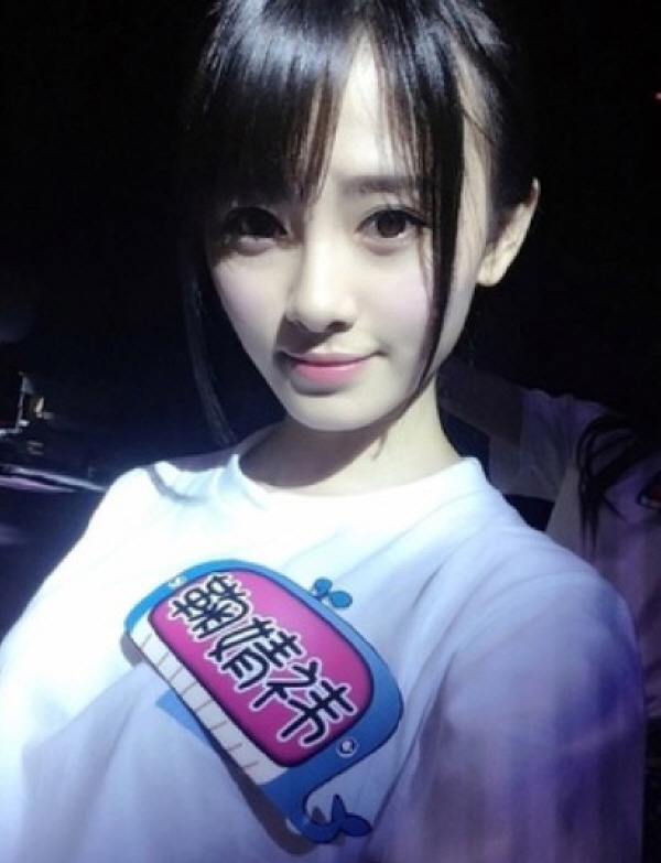 SNH48的成员鞠婧祎