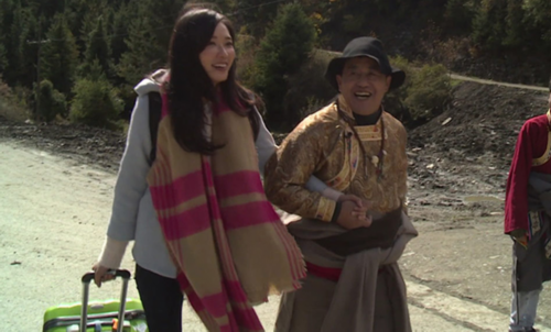 林志玲遭赵本山弟子抱走花容失色瞬间面带红晕