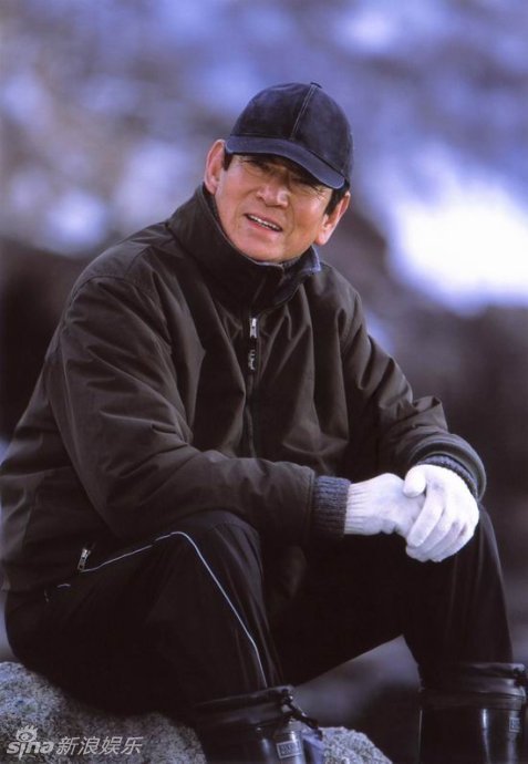 高仓健情史：妻子曾是日本红歌星