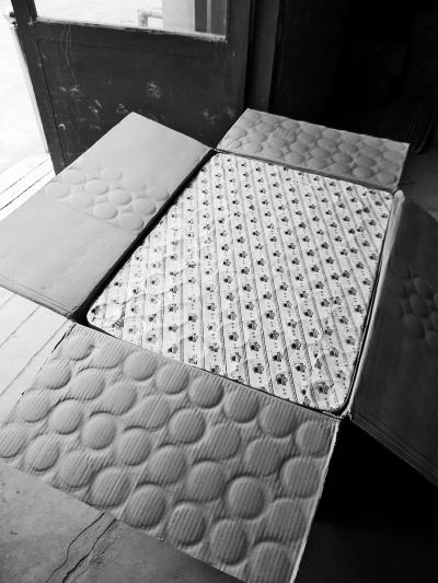 河南村民家藏巨型礼花 一颗威力堪比88枚手榴弹