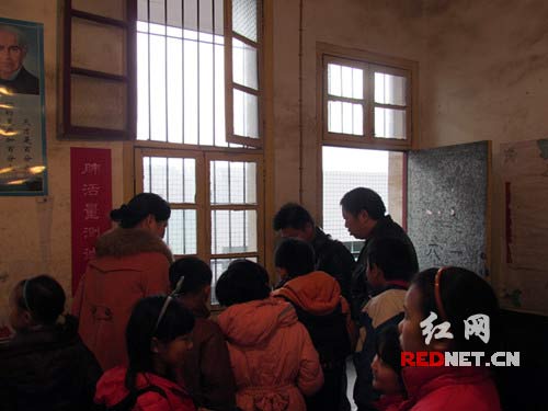 沅江市接受国家教育部义务教育质量监测