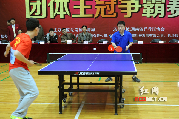 湖南首届业余乒乓球团体赛闭幕 常德队夺男子