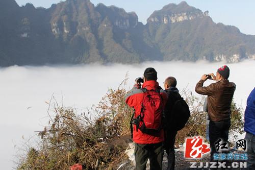 张家界天门山雪后天晴现绝美云海奇观（图）