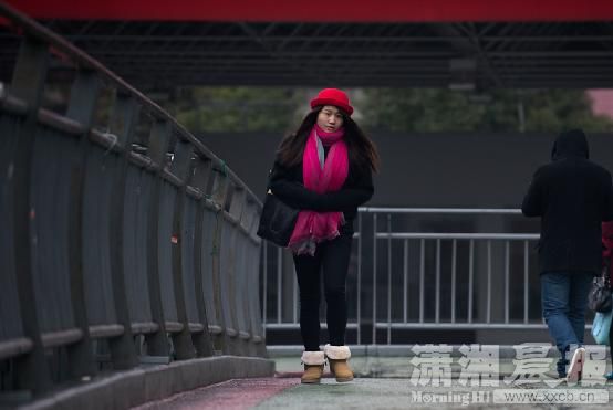 冷空气影响湖南，气温狂跌。图/潇湘晨报记者谢长贵 
