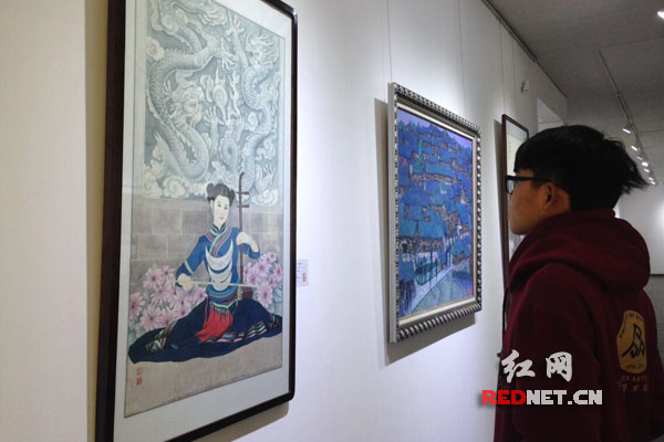 湖南举办高校美术与设计专业教师作品展
