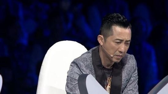 庾澄庆罕见失控落泪。