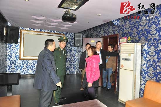 加强安全管理 朱毅强带队开展娱乐场所联合专项安全督查