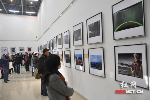 长沙市摄影艺术展览开幕 展示长沙精彩瞬间(图)