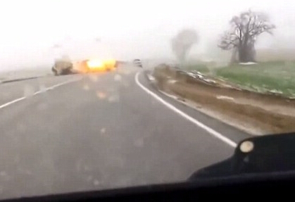 俄歹徒打劫教堂遭报应连人带车被闪电击碎（图）