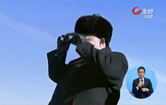 朝鲜播出金正恩登顶白头山画面 韩媒称预示金正恩时代开启(图)