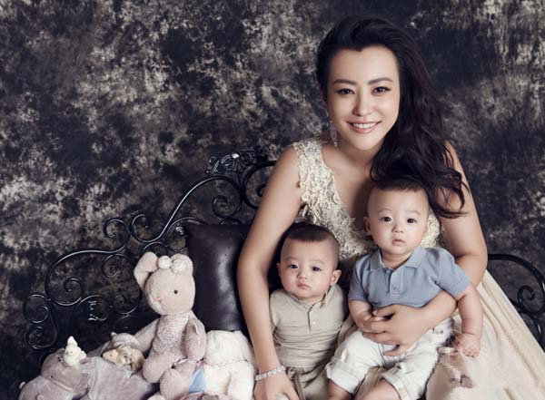 郝蕾与双胞胎儿子