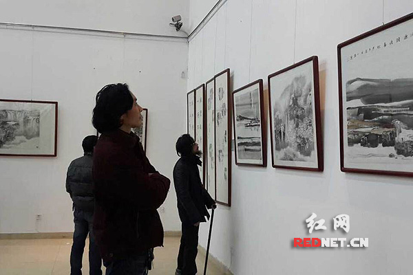 江苏“西楚五子”书画展在长沙开展，受到湖南书画艺术界的关注。