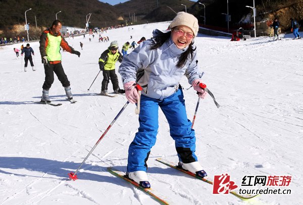 野外滑雪刺激又趣味。杨烊摄