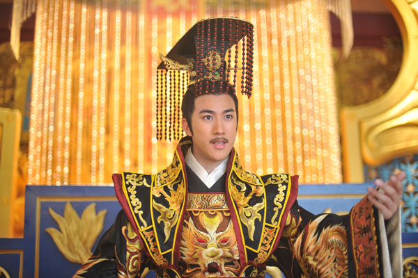 李治廷登帝