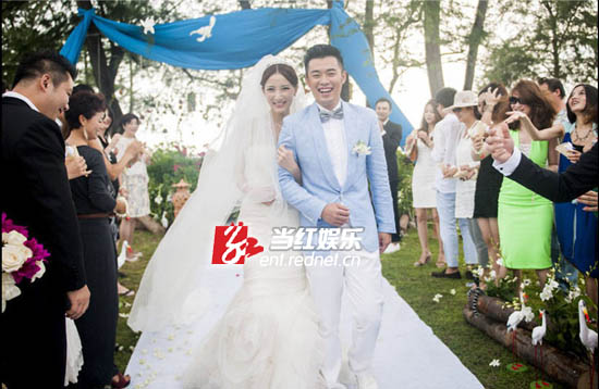 陈赫迎娶相恋13年的许婧成为一时焦点，然而步入婚姻才一年多却以离婚收场。