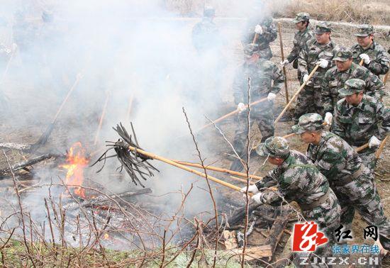 永定区人武部组织民兵应急连冬季大拉练活动