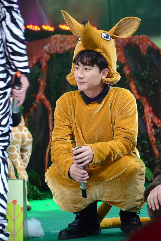 黄轩袋鼠先生装扮萌翻全场