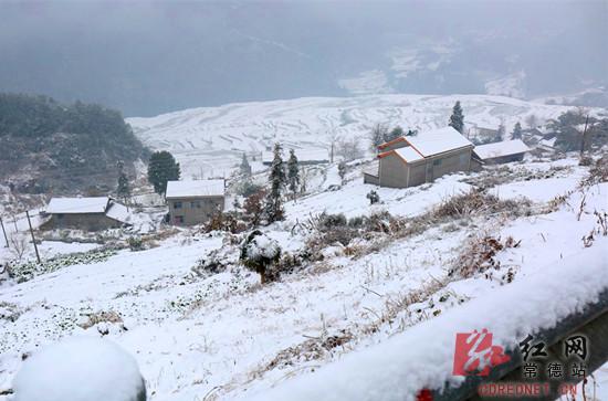 大雪封山 进出常德东山峰道路封闭_湖南频道_红网